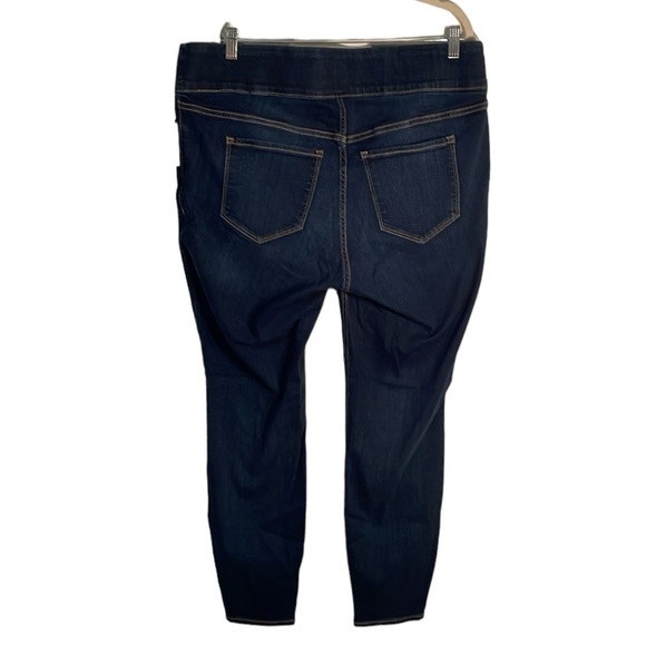 Old Navy women’s Rockstar super skinny, high rise denim jeans. Size 18 plus. NWT - Picture 4 of 9